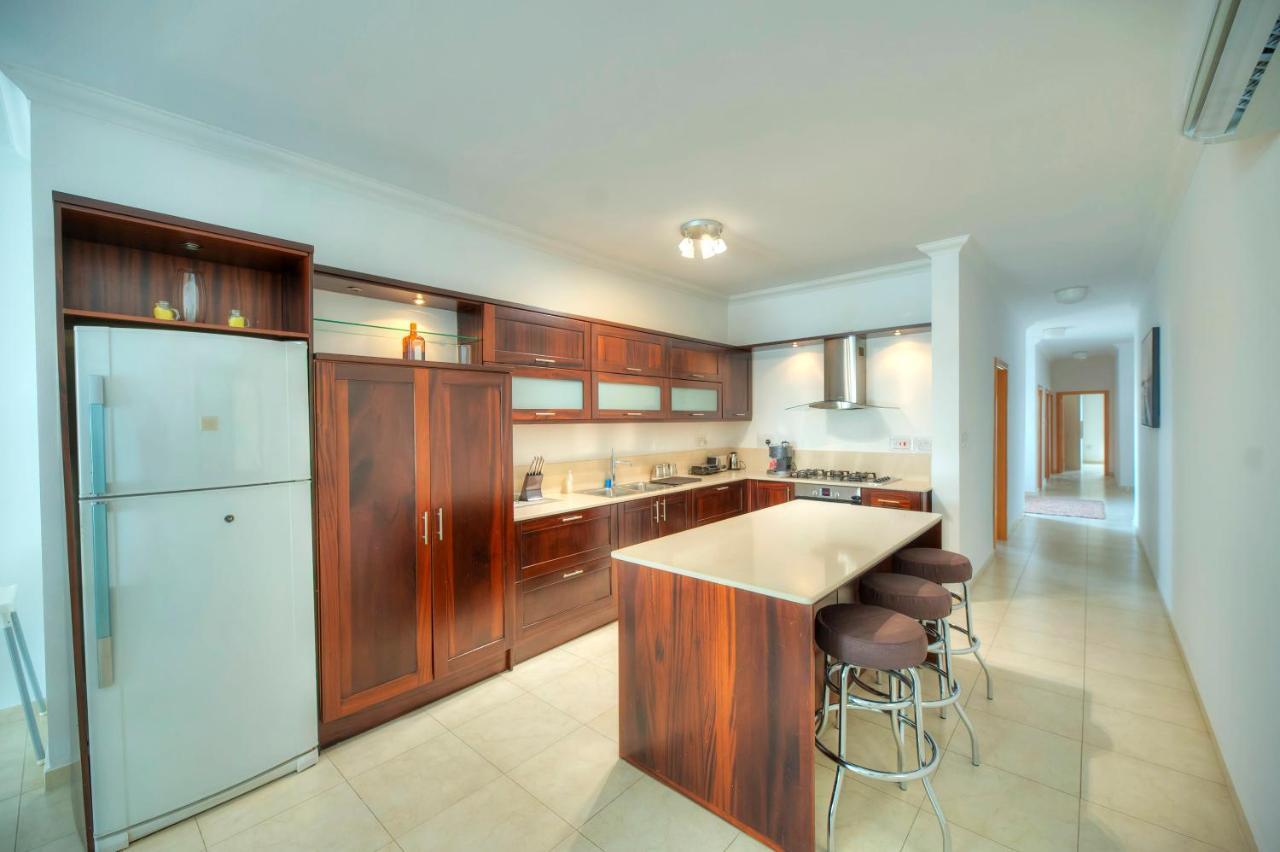 Modern 3Br Stylish & Spacious Apartment - Close To Sliema Promenade Gzira Zewnętrze zdjęcie