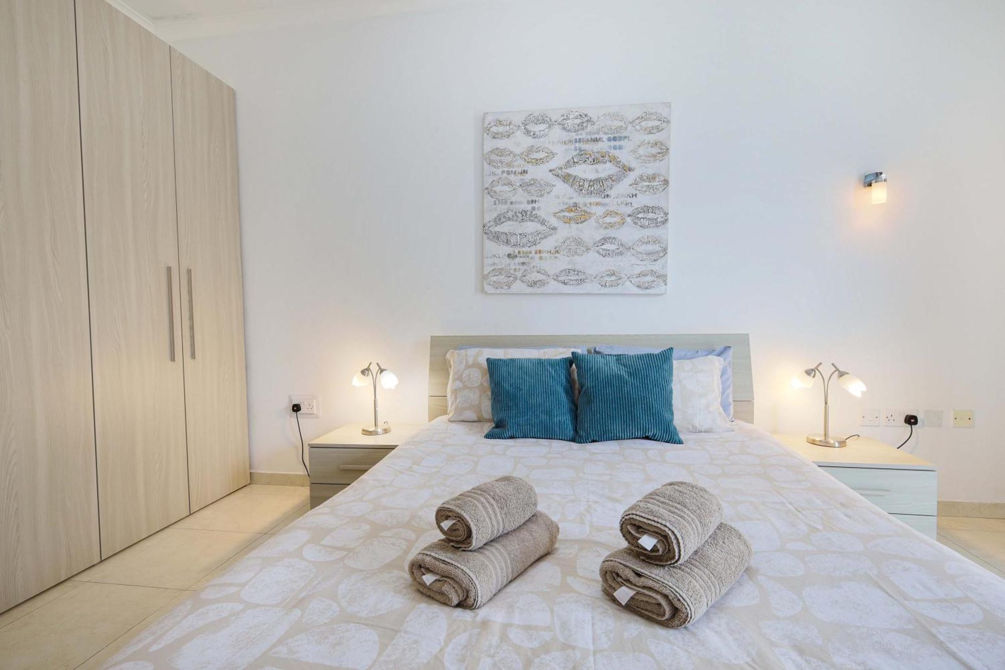 Modern 3Br Stylish & Spacious Apartment - Close To Sliema Promenade Gzira Zewnętrze zdjęcie