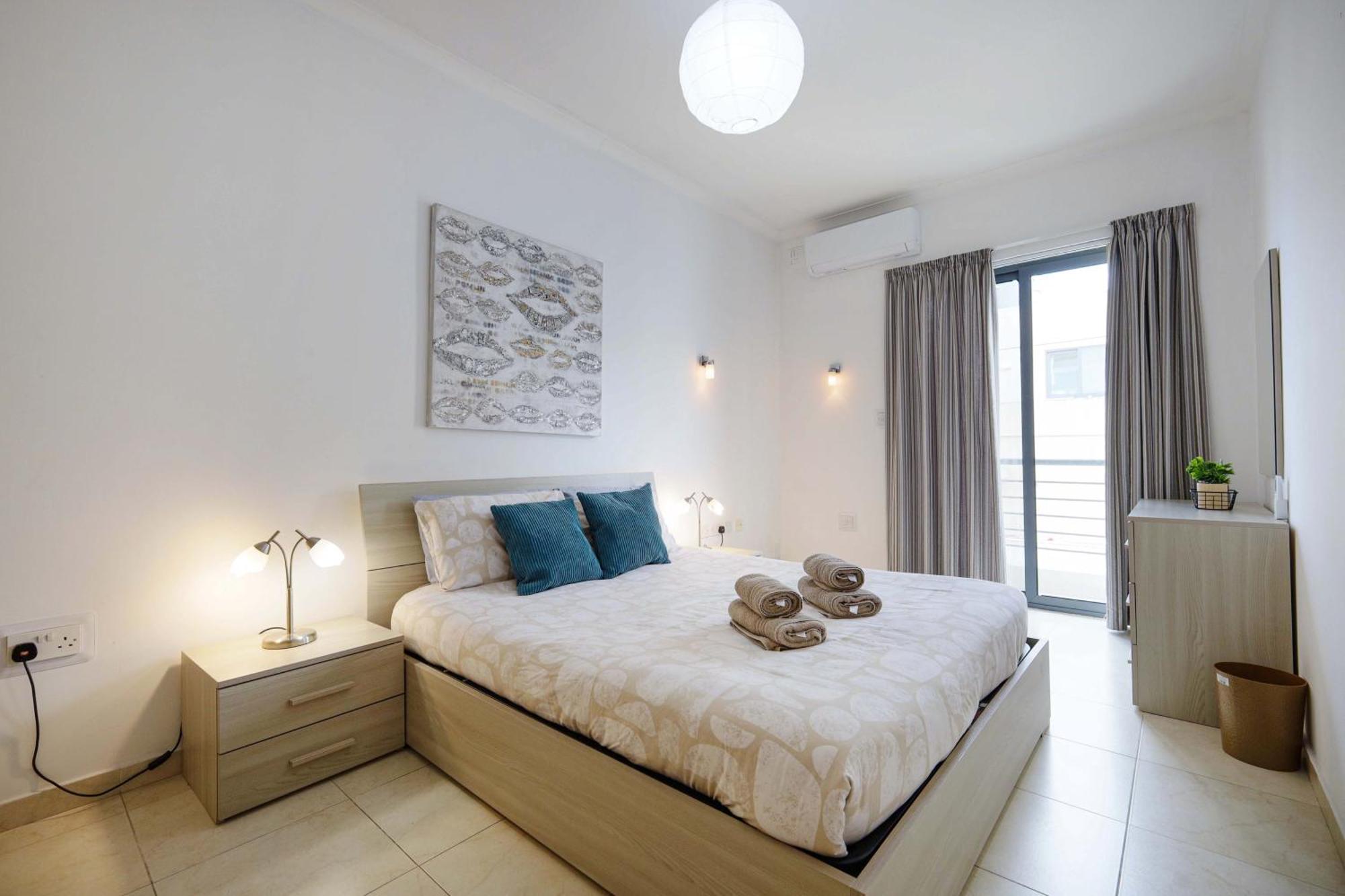 Modern 3Br Stylish & Spacious Apartment - Close To Sliema Promenade Gzira Zewnętrze zdjęcie